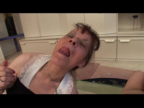 ❤️ Zwee Bomien an ee Grousspapp hunn en Dräier ❤ Fuckvideo op lb.rassadakubani.ru ❌️❤