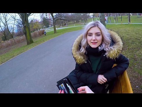 ❤️ Drénkt e Frieme säi waarme Spuer fir Suen - Blowjob am Park vum Eva Elfie ❤ Fuckvideo op lb.rassadakubani.ru ❌️❤